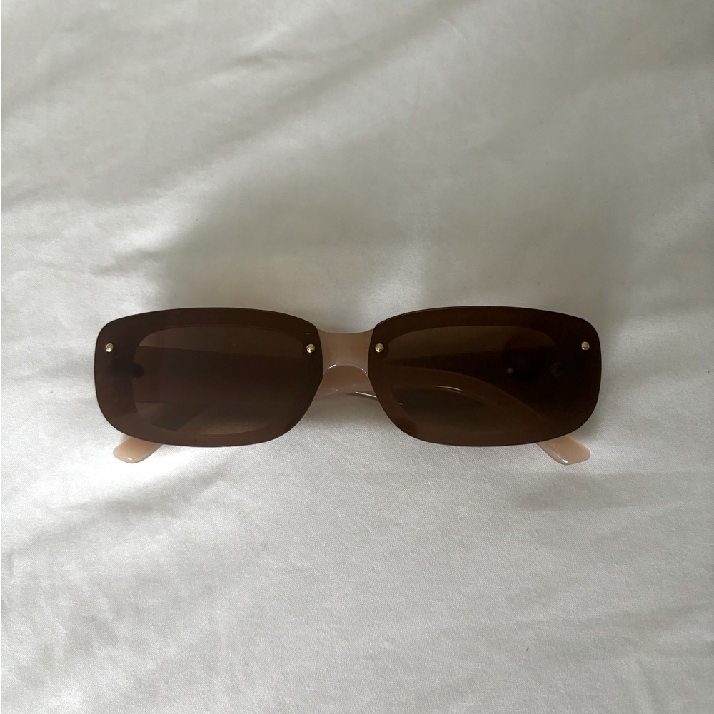 Vintage brown sun glasses with gold detailing